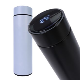 Black and White Isolierkanne