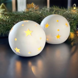 Kugel matt weiß10 cm m LED Licht und Timer